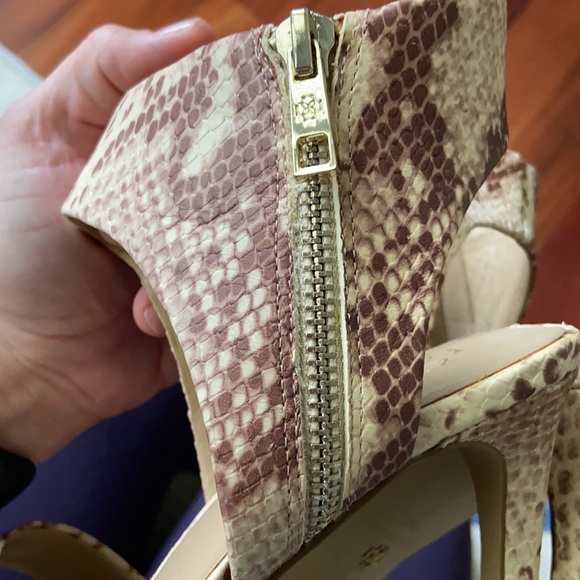 Ann Taylor Faux Python Ankle Wrap Heels 9.5 - Picture 9 of 10